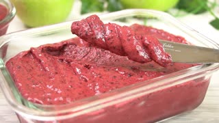 Быстрый ягодный десерт из замороженных ягод: на приготовление требуется не больше 5 минут