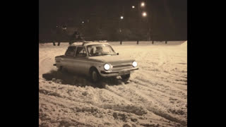 Запор - Дрифт и езда верхом на Запорожце!